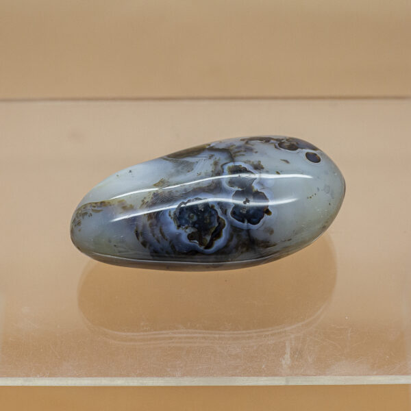 dendritic agate hand stone (6)