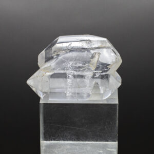 clear quartz twin crystal (1)