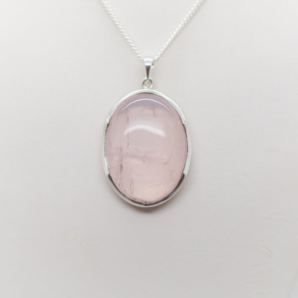 rose quartz oval pendant (1)