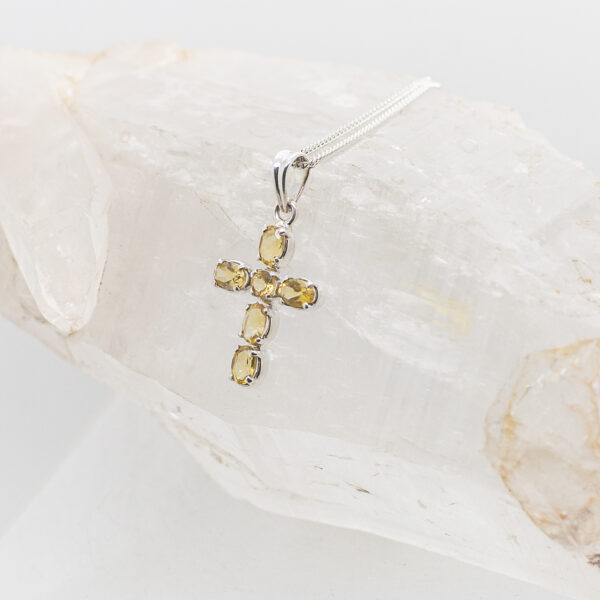 citrine cross pendant (1)