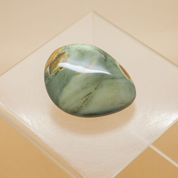 polychrome jasper hand stone