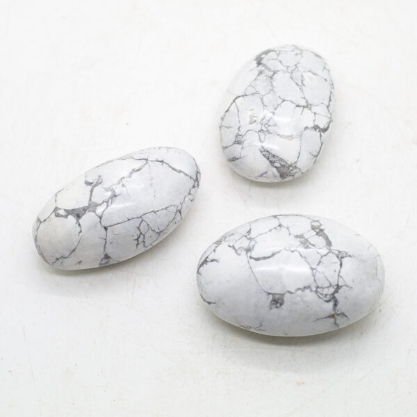 howlite hand stones