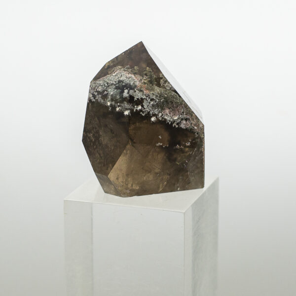 lodalite or garden quartz point