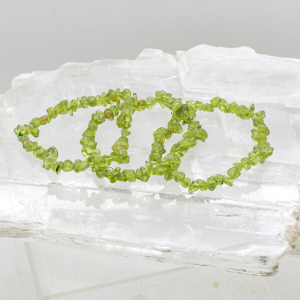 peridot chip bracelet