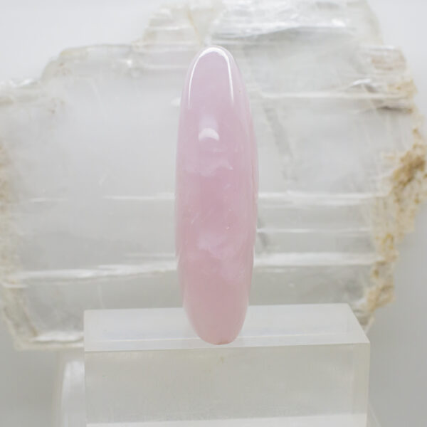 rose quartz free form