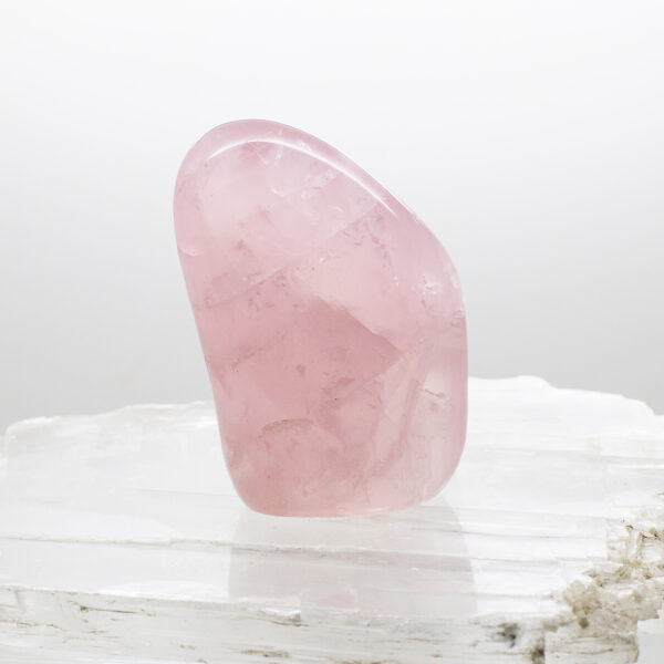 rose quartz free form