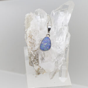 coober pedy doublet opal pendant