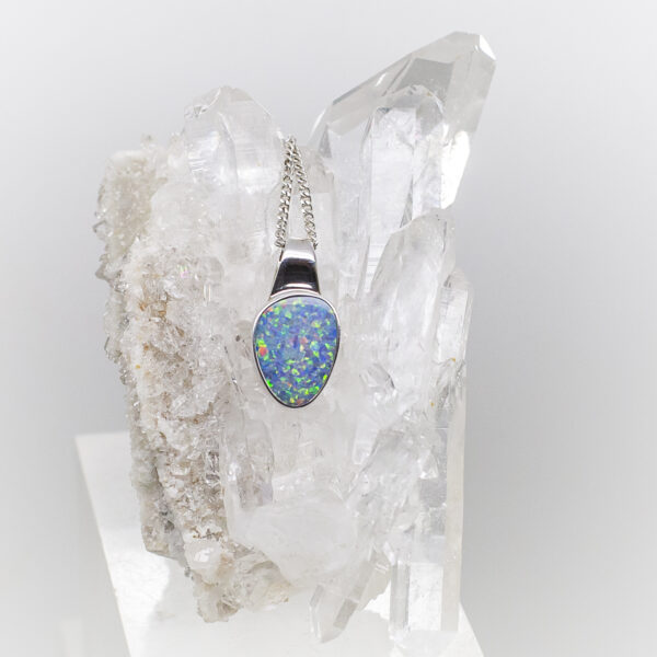 coober pedy doublet opal pendant