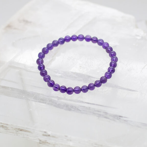 amethyst 6mm bead bracelet