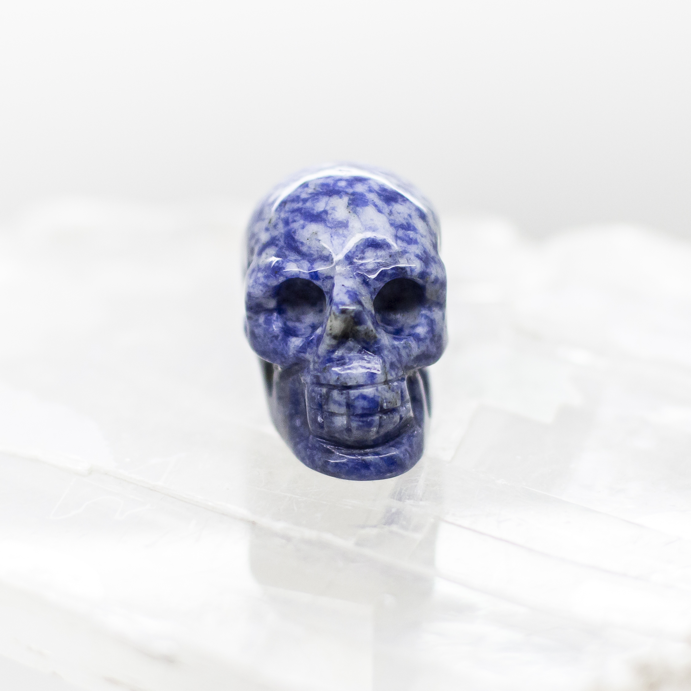sodalite skull