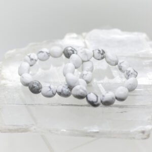 howlite tumbled stone bracelet