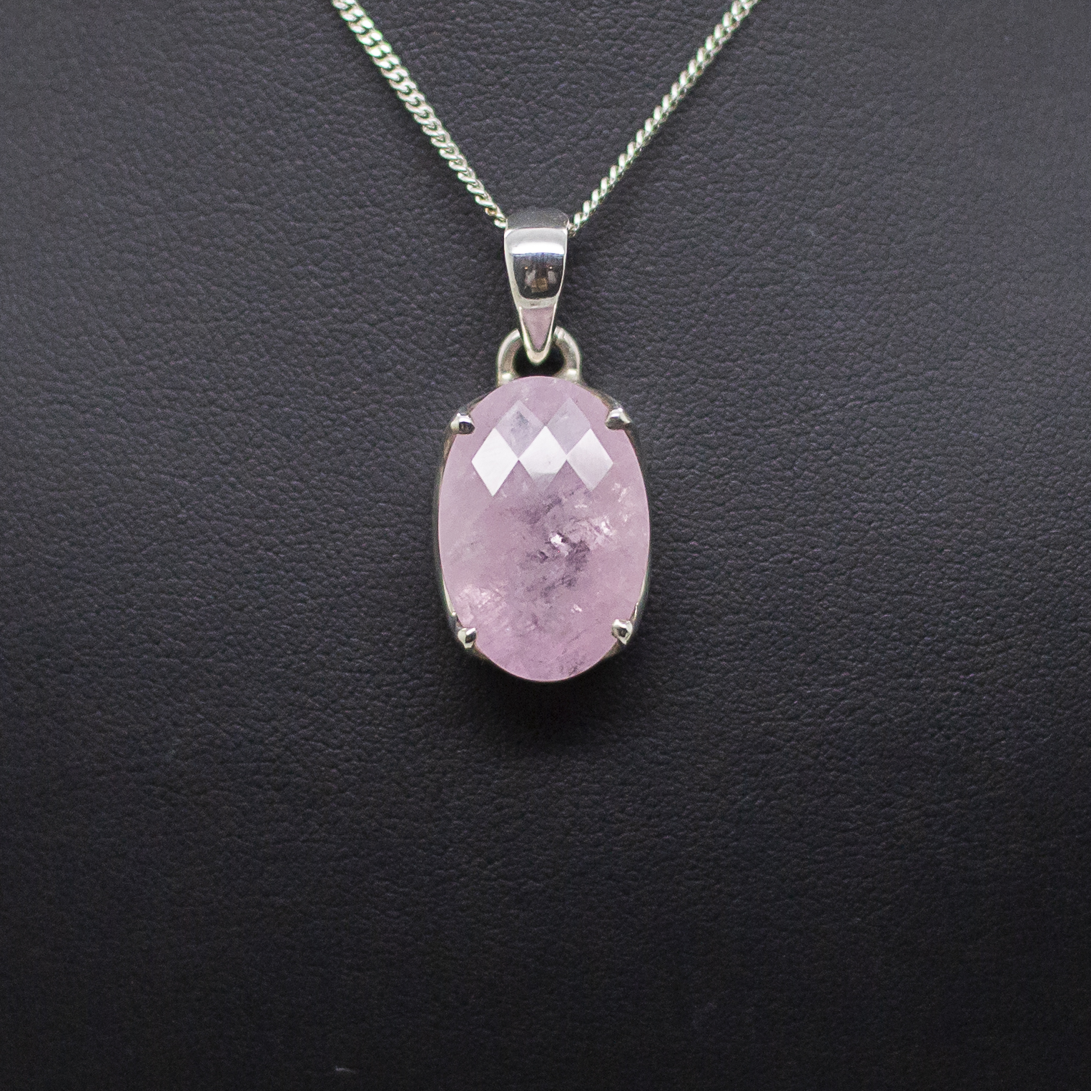 morganite pendant