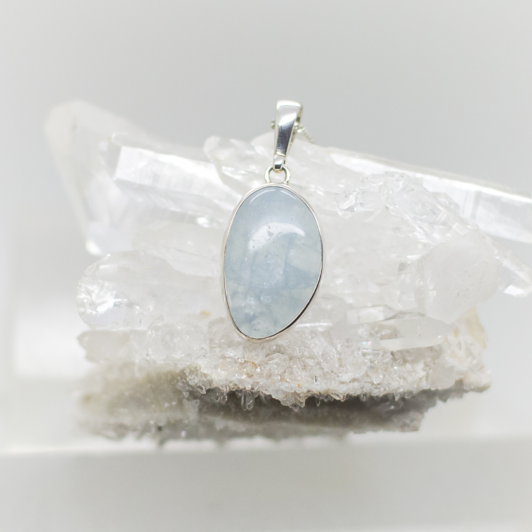 aquamarine pendant