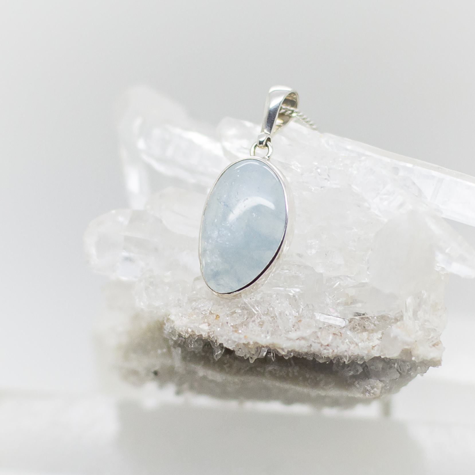 aquamarine pendant