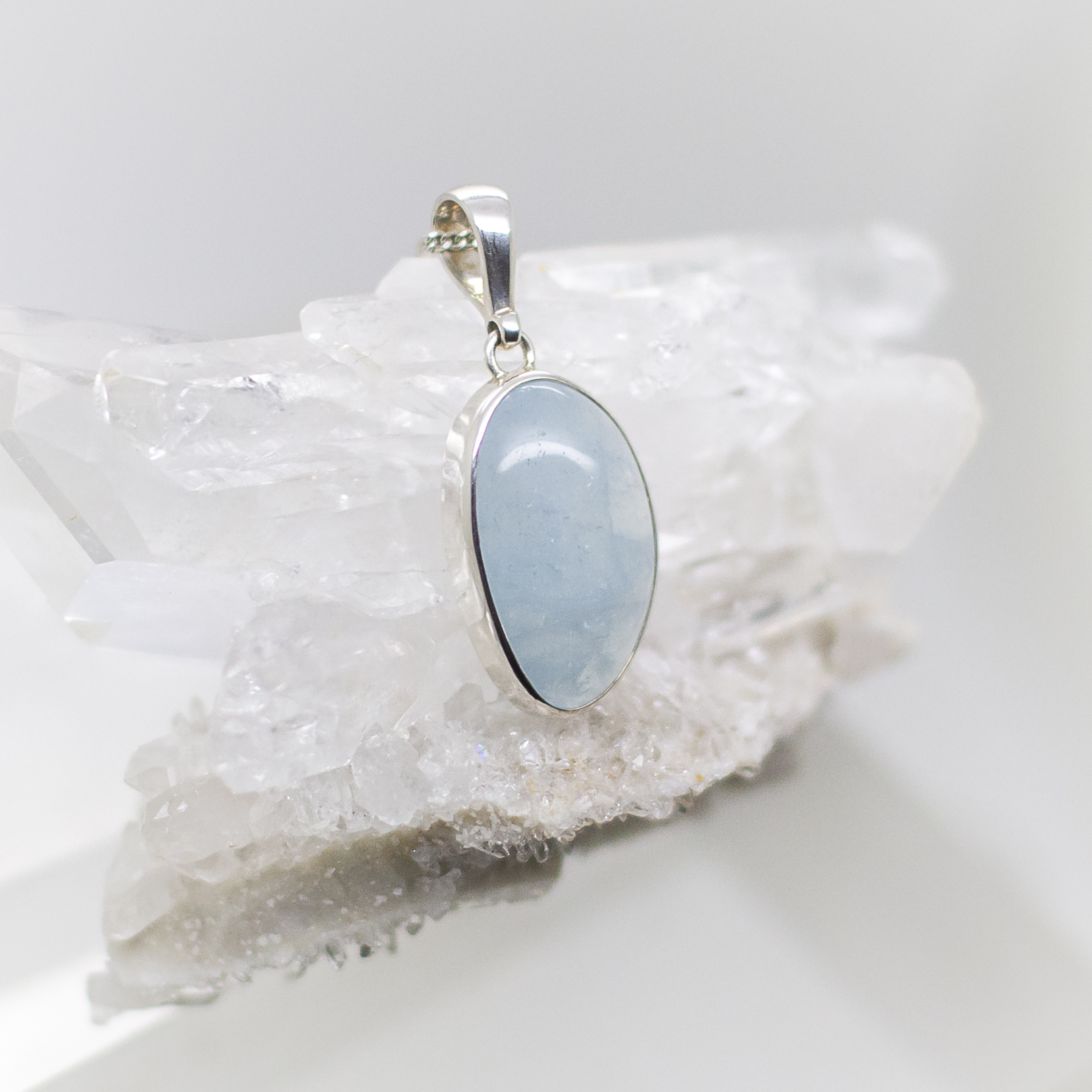 aquamarine pendant