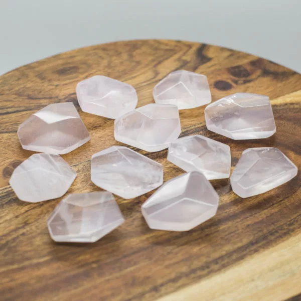 Rose Quartz Faceted Stone (1)