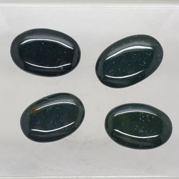 Bloodstone Hand stone (1)