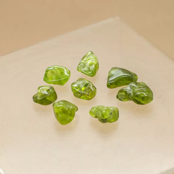 peridot tumbled stones