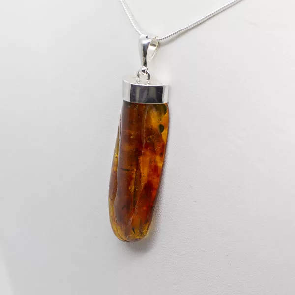 amber pendant (2)