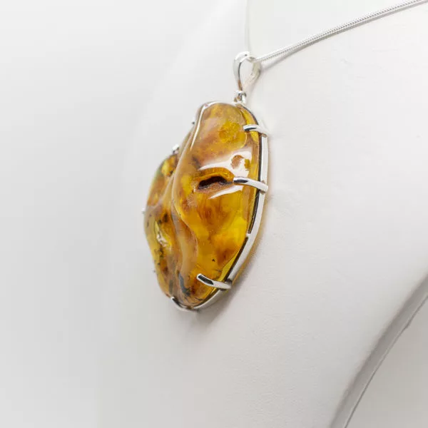 baltic amber pendant (2)