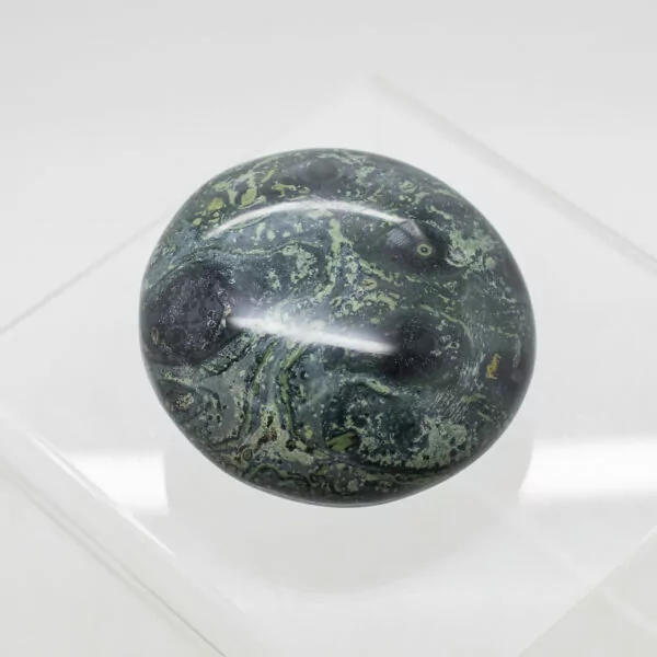 kambaba jasper hand stone (2)