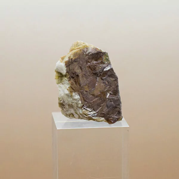 siderite and chalcopyrite