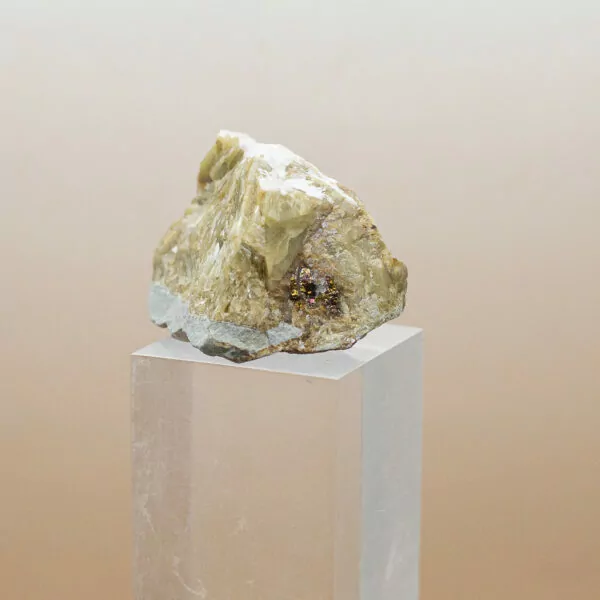 siderite and chalcopyrite