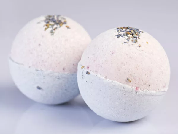 French lavender bath bomb