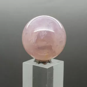 rose quartz sphere (1)