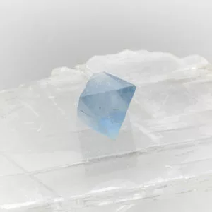 blue fluorite octahedron (1)