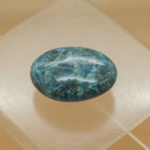 apatite hand stone (2)