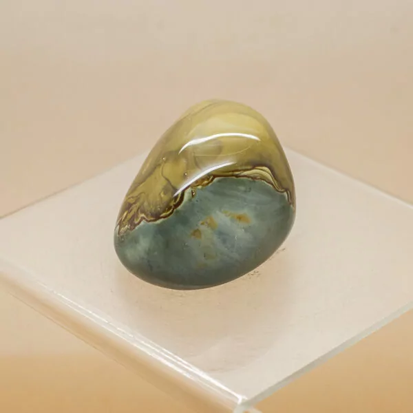 polychrome jasper hand stone