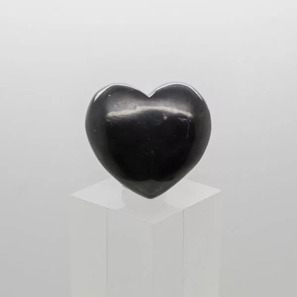 shungite heart