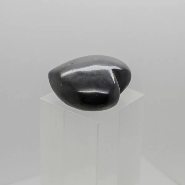 shungite heart