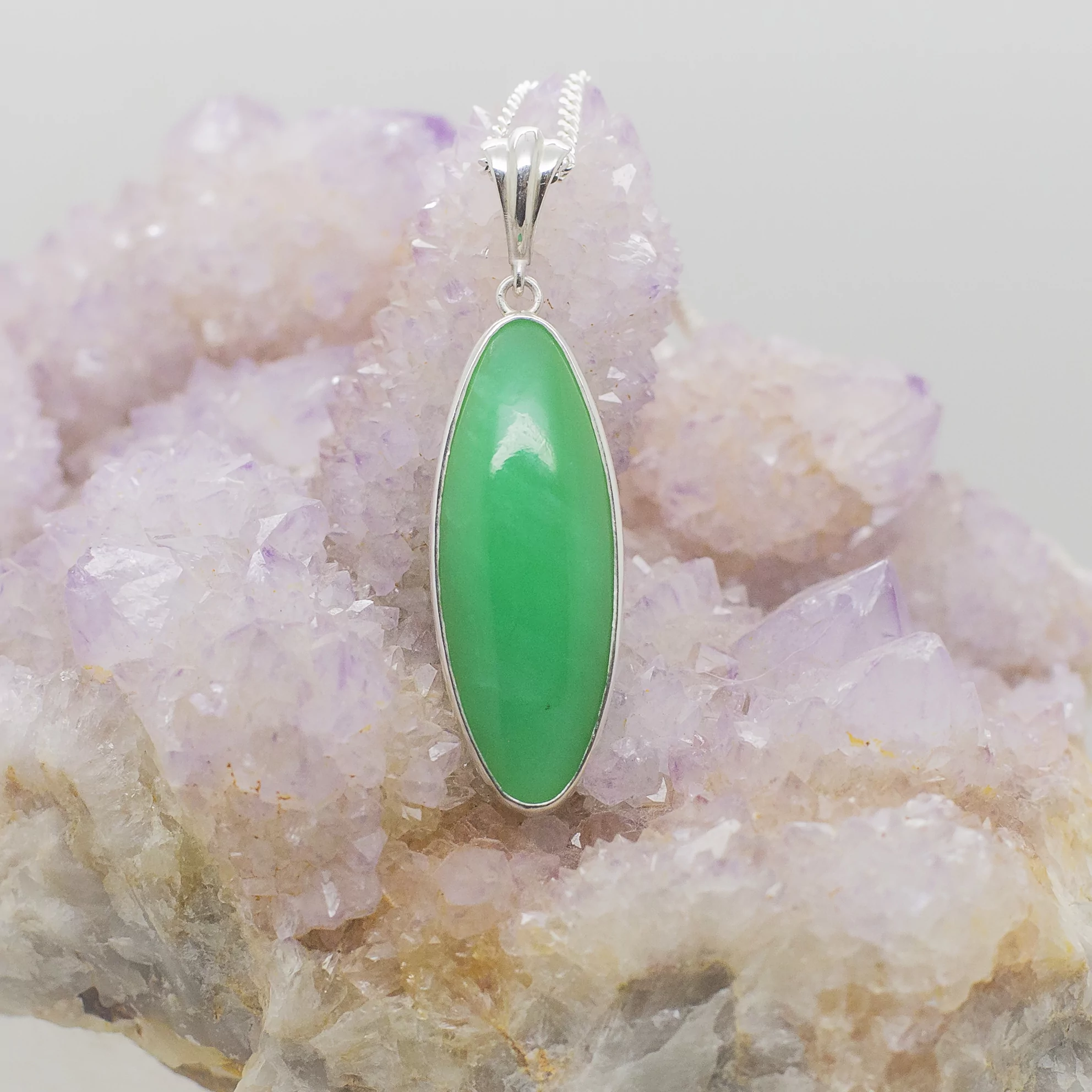 Chrysoprase pendant hot sale