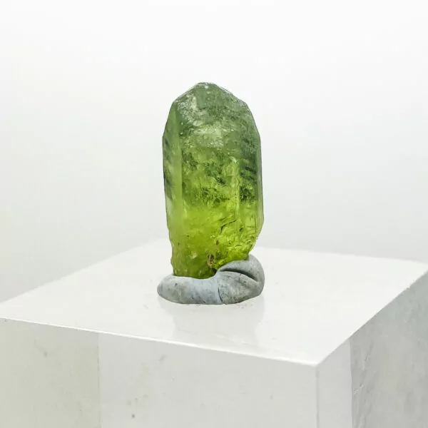 peridot crystal