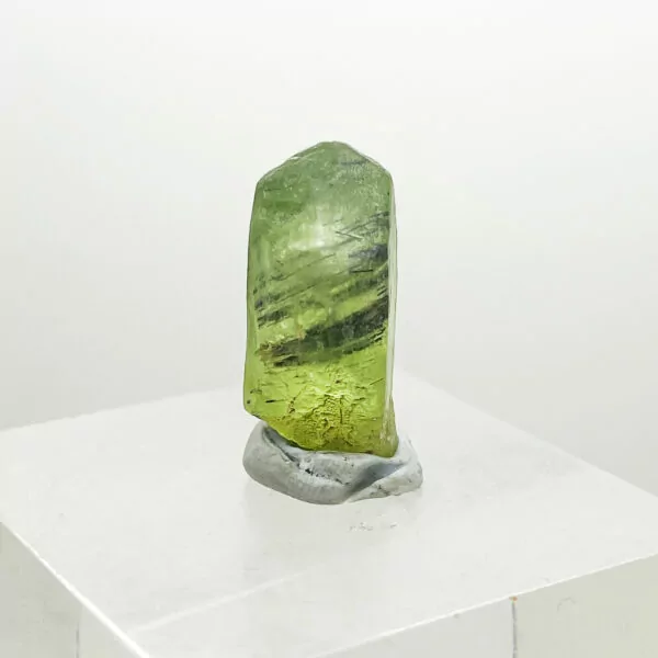 peridot crystal