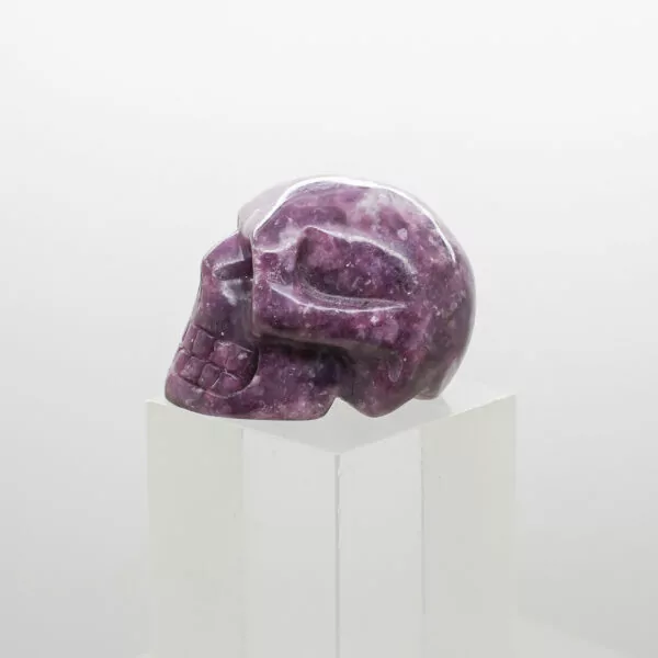 lepidolite skull