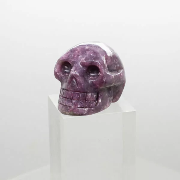 lepidolite skull