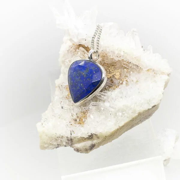 lapis lazuli pendant