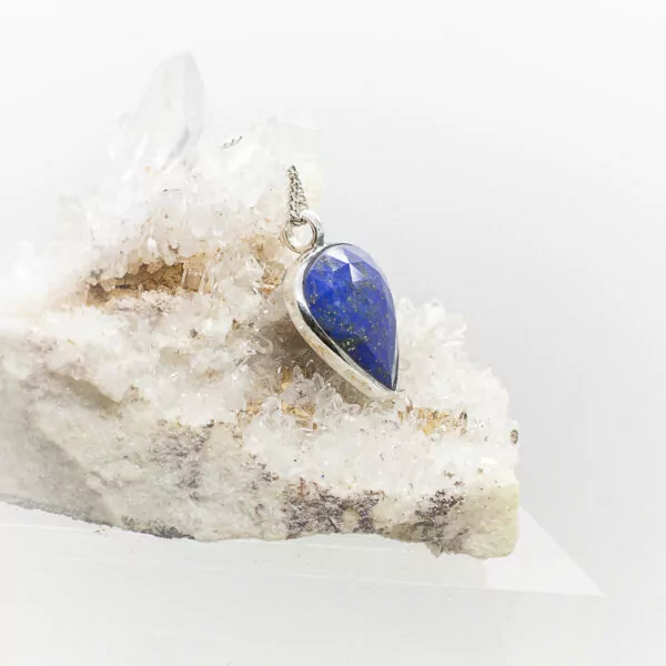 lapis lazuli pendant