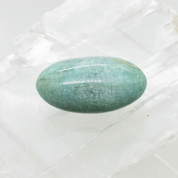 amazonite hand stone