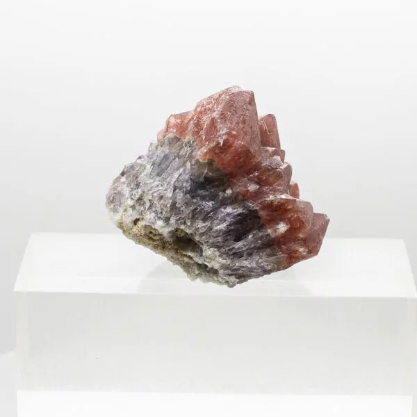 hematiod amethyst