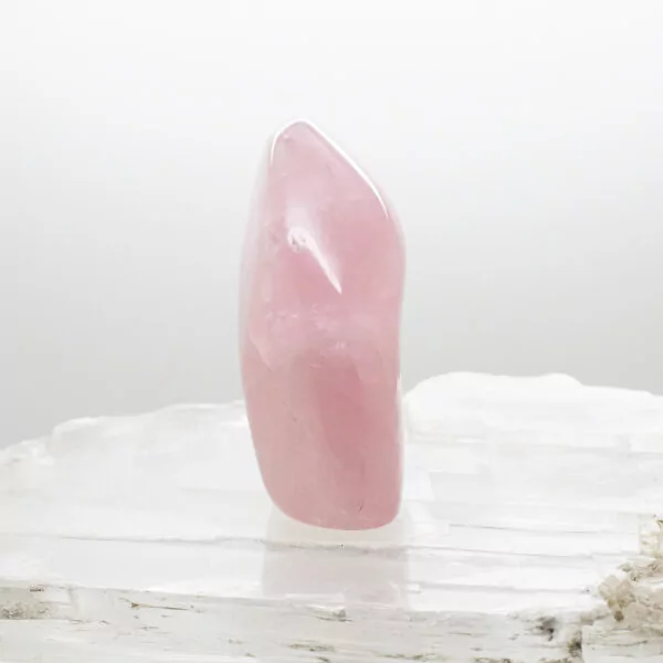 rose quartz free form