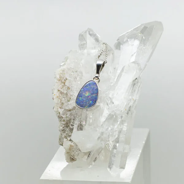 coober pedy doublet opal pendant