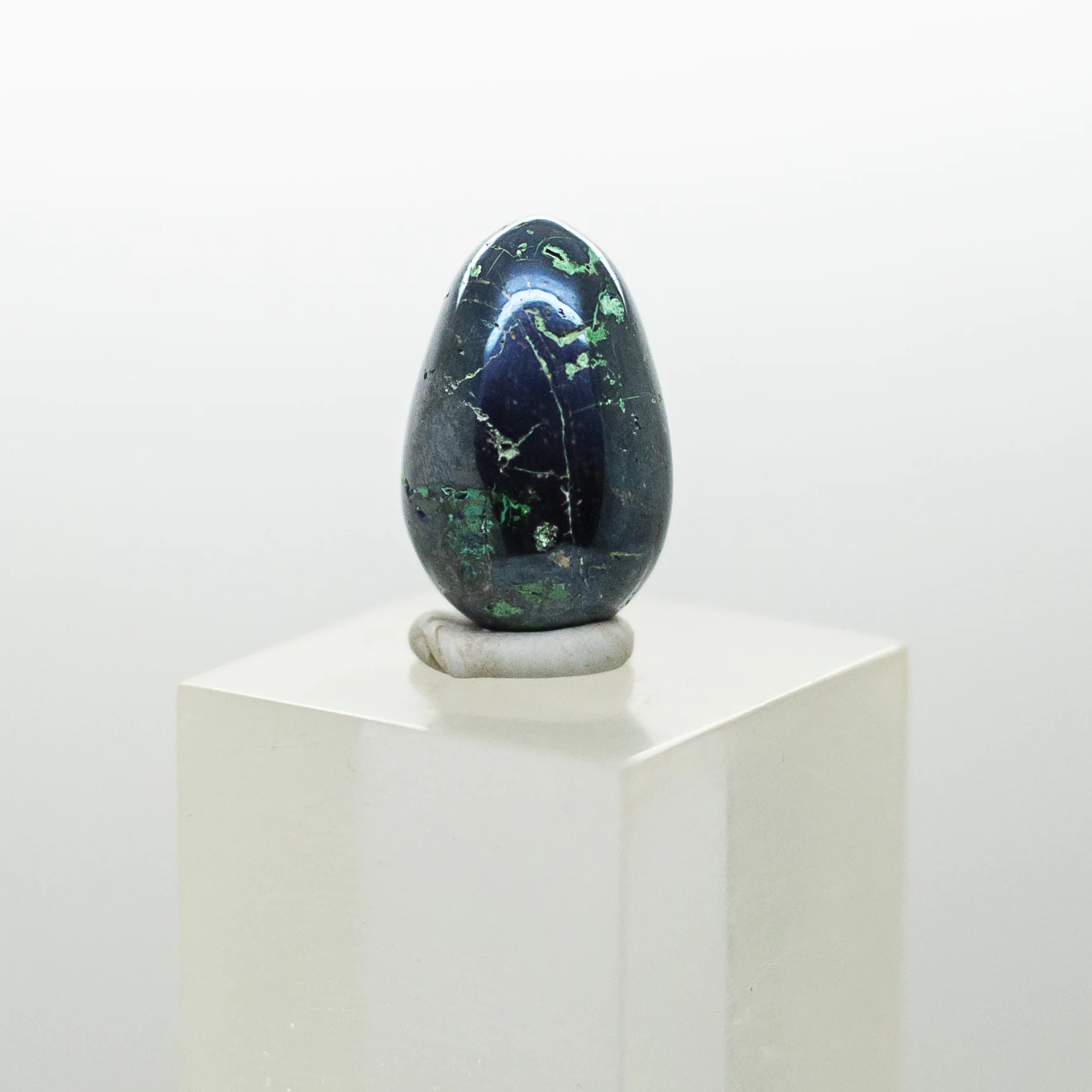 covellite tumbled stone