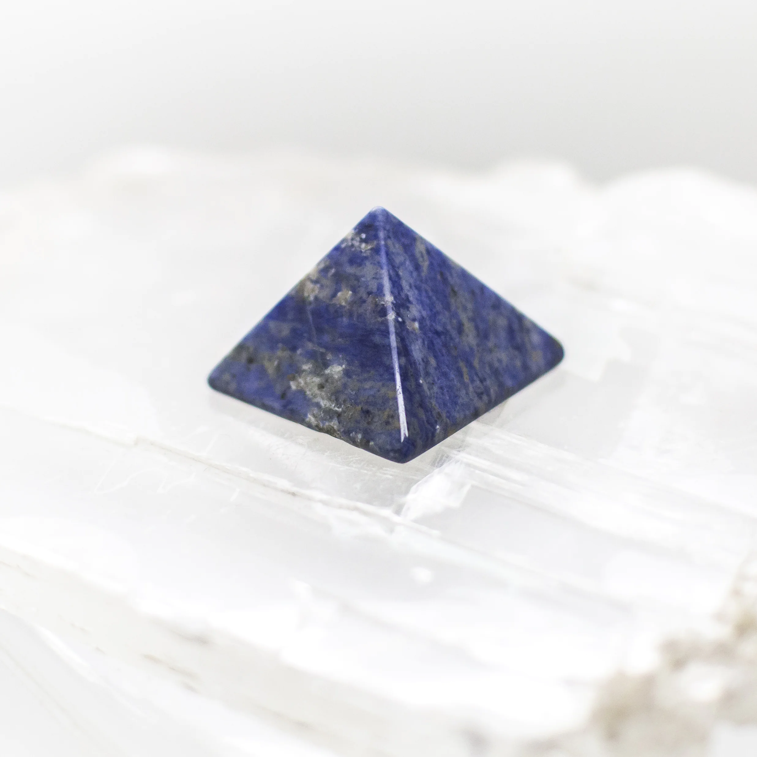 sodalite pyramid