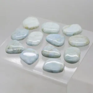 aquamarine hand stone